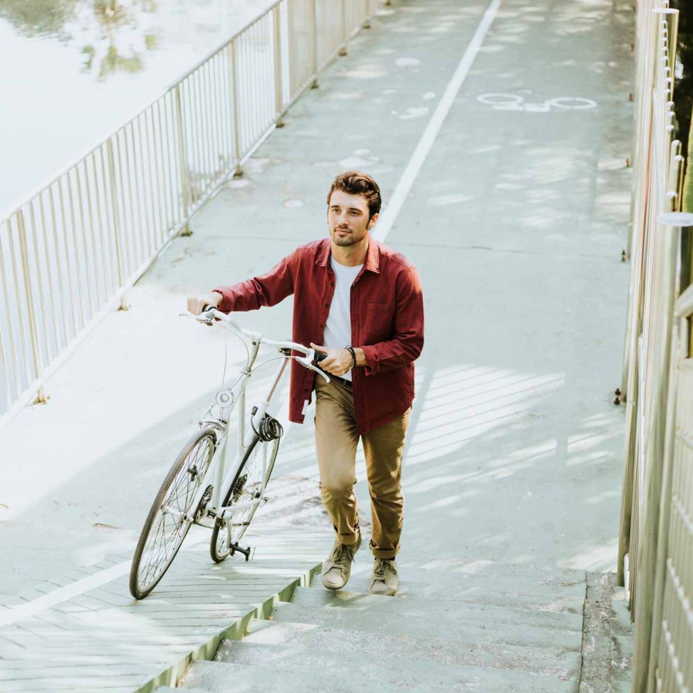cyclist-in-a-park-L7VP582.jpg